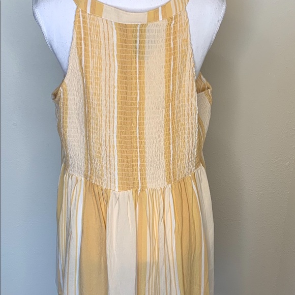 🦆Torrid:Yellow Stripe Button Tank - Picture 3 of 7